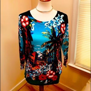 Brand NWT Soft adorable Sweater 💕💋💄